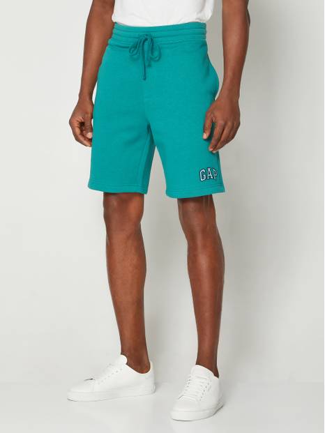 9" Logo Shorts in Fleece